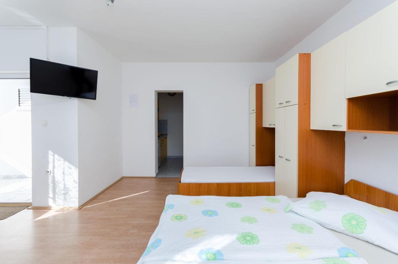 Apartments Anica J Lopar Εξωτερικό φωτογραφία